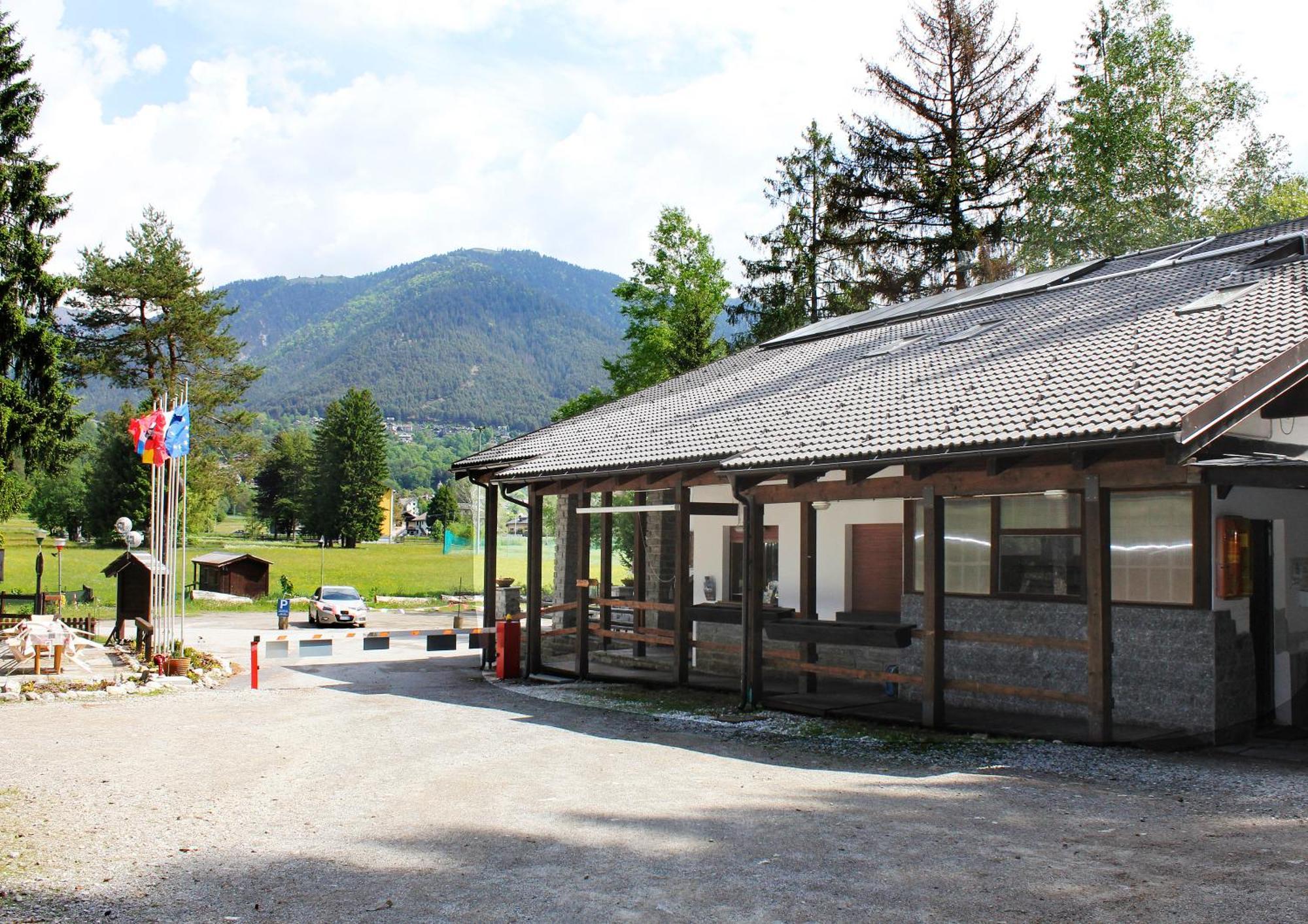 Camping La Pineta 산타 마리아 마조레 외부 사진